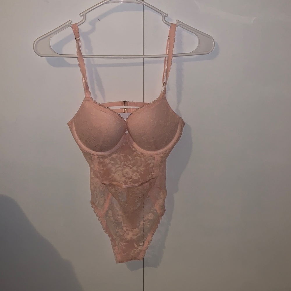 NEVER WORN Adorable light pink Lacey Forever 21 Piece!!!